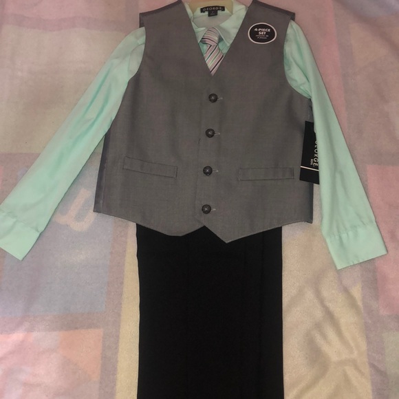 Boy George brand vest suit & tie set size 7y brand new 4 piece set - Picture 2 of 4
